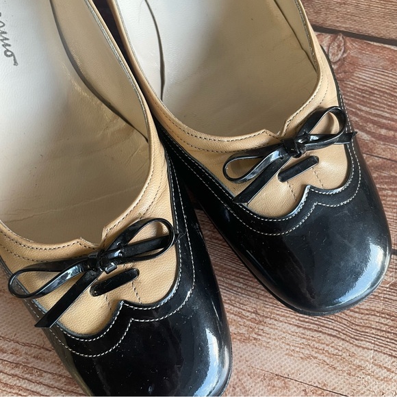 AUTHENTIC SALVATORE FERRAGAMO CLASSIC BLACK/TAN HIGH HEEL PUMPS SHOES SIZE 10 - Picture 11 of 16